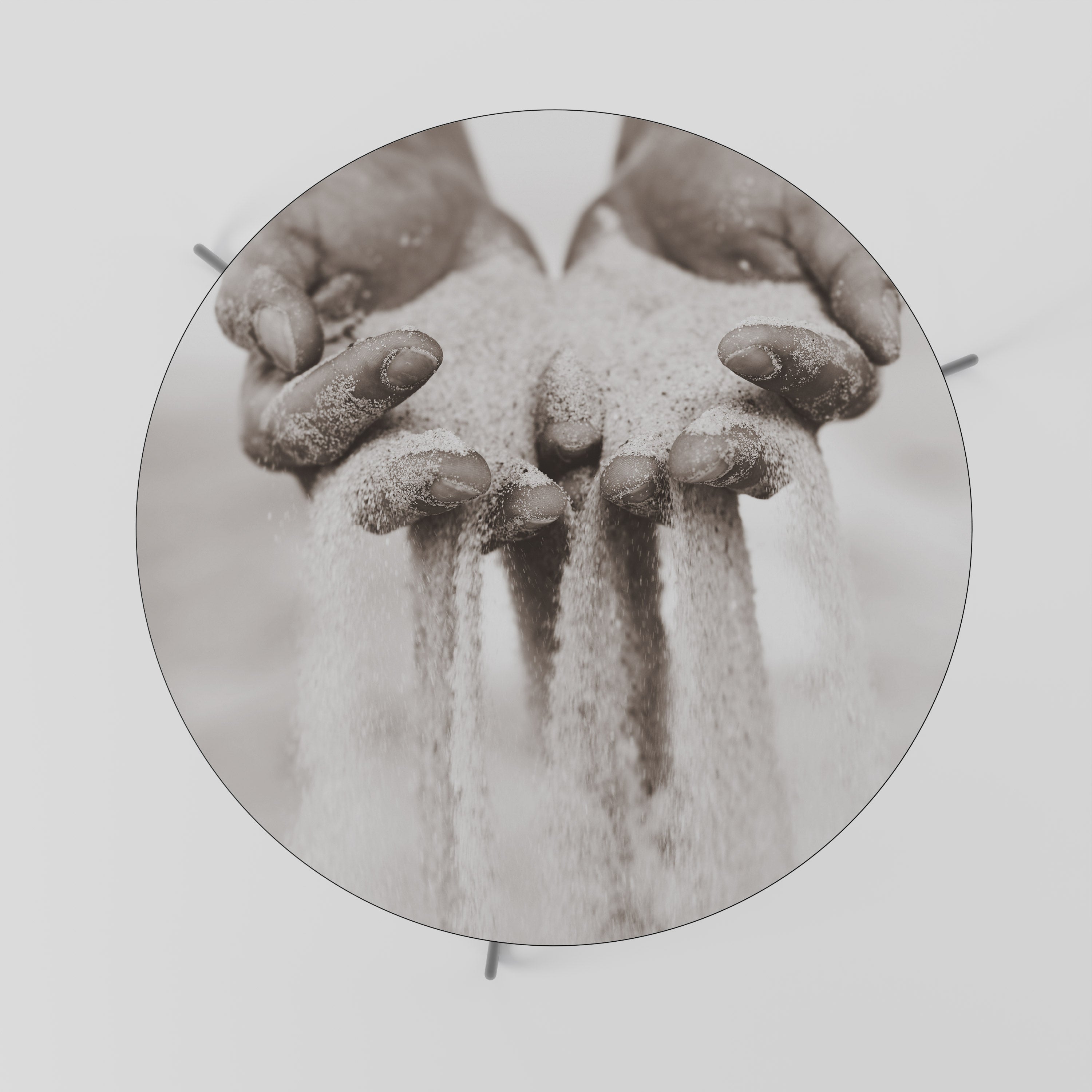 HANDS OF FATE Couchtisch 69