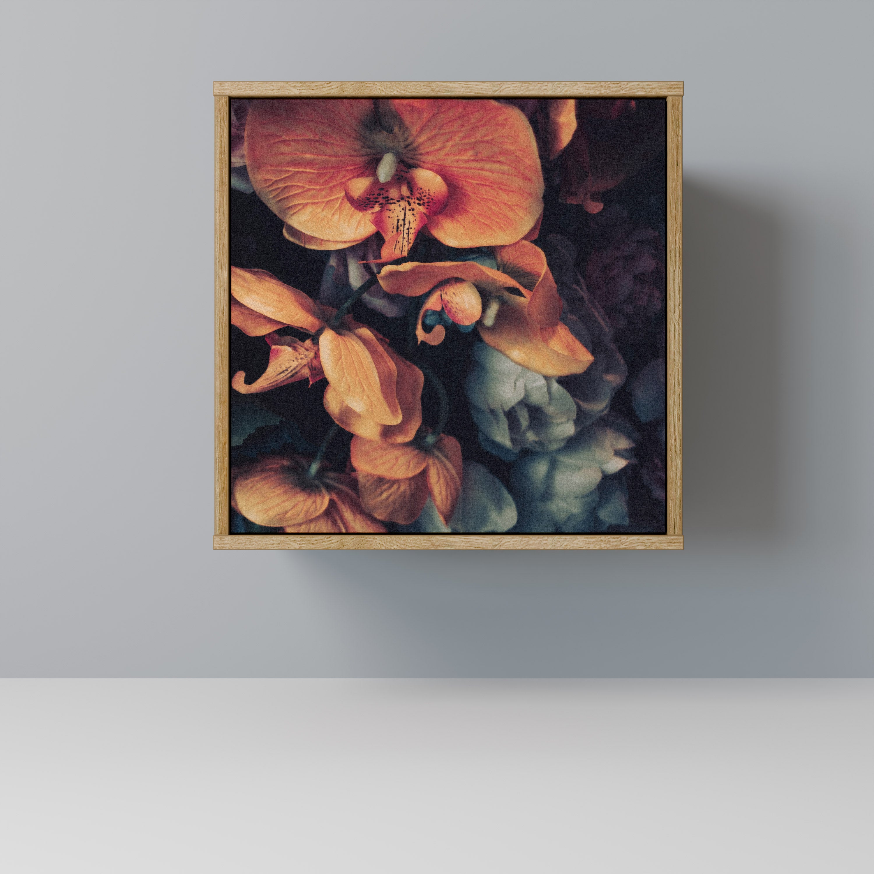 NEVERENDING BLOOM Sideboard mit 1 Tür in Eiche-Optik