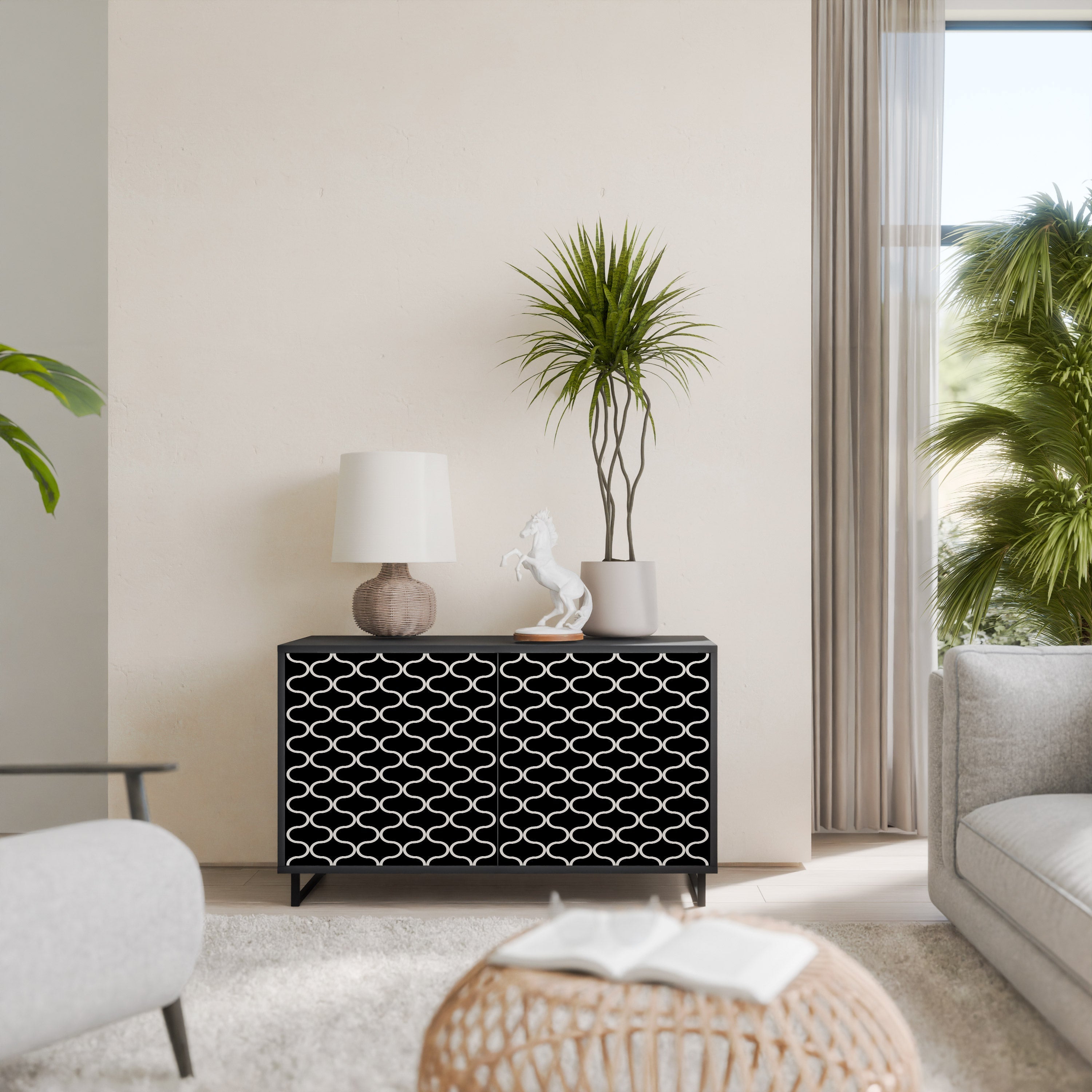 TESSELATED BLACKNESS Sideboard mit 2 Türen in schwarzem Finish