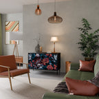 ETHEREAL BLOSSOMS Sideboard mit 2 Türen in Schwarz