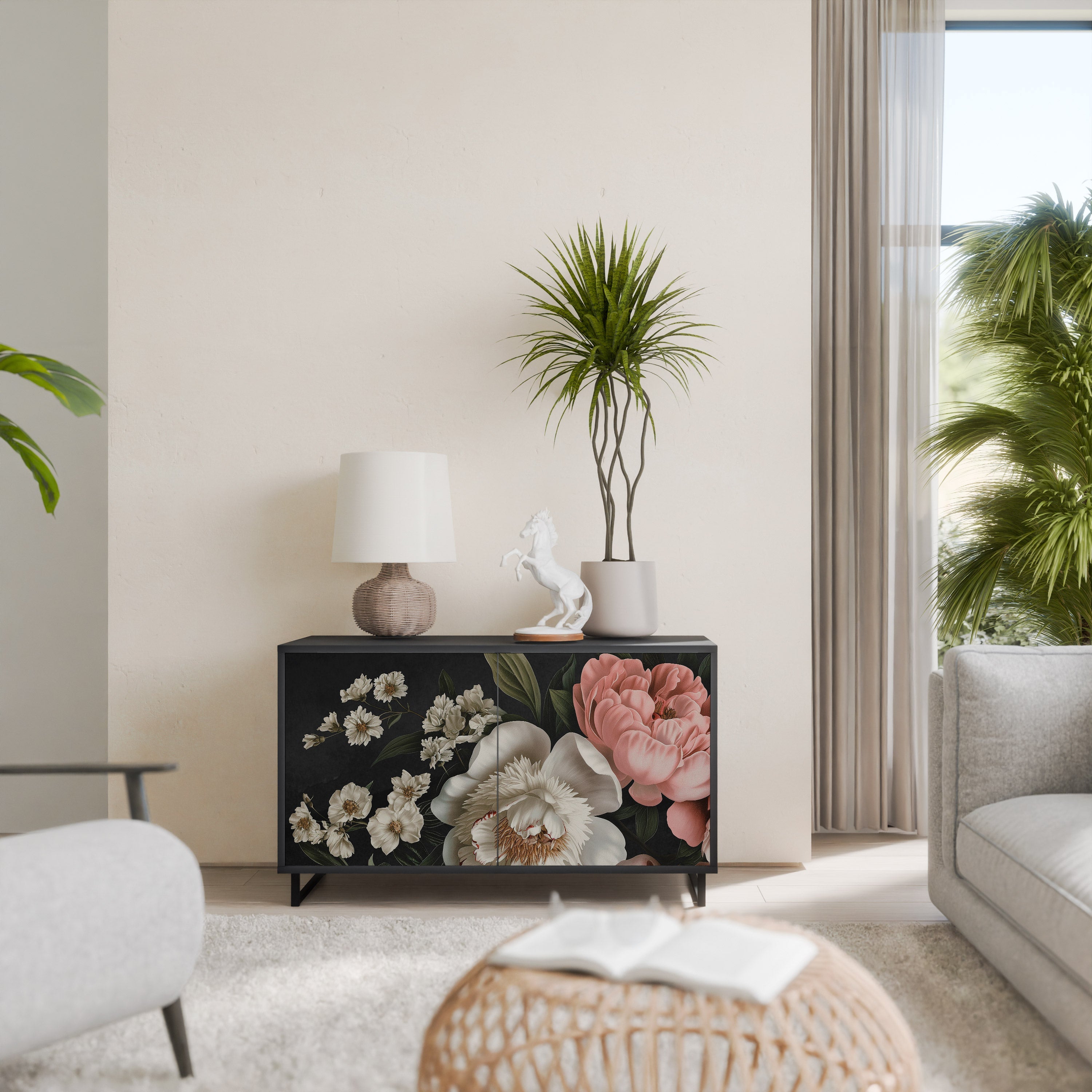 LUSH ELEGANCE 2-Door Sideboard in Black Finish