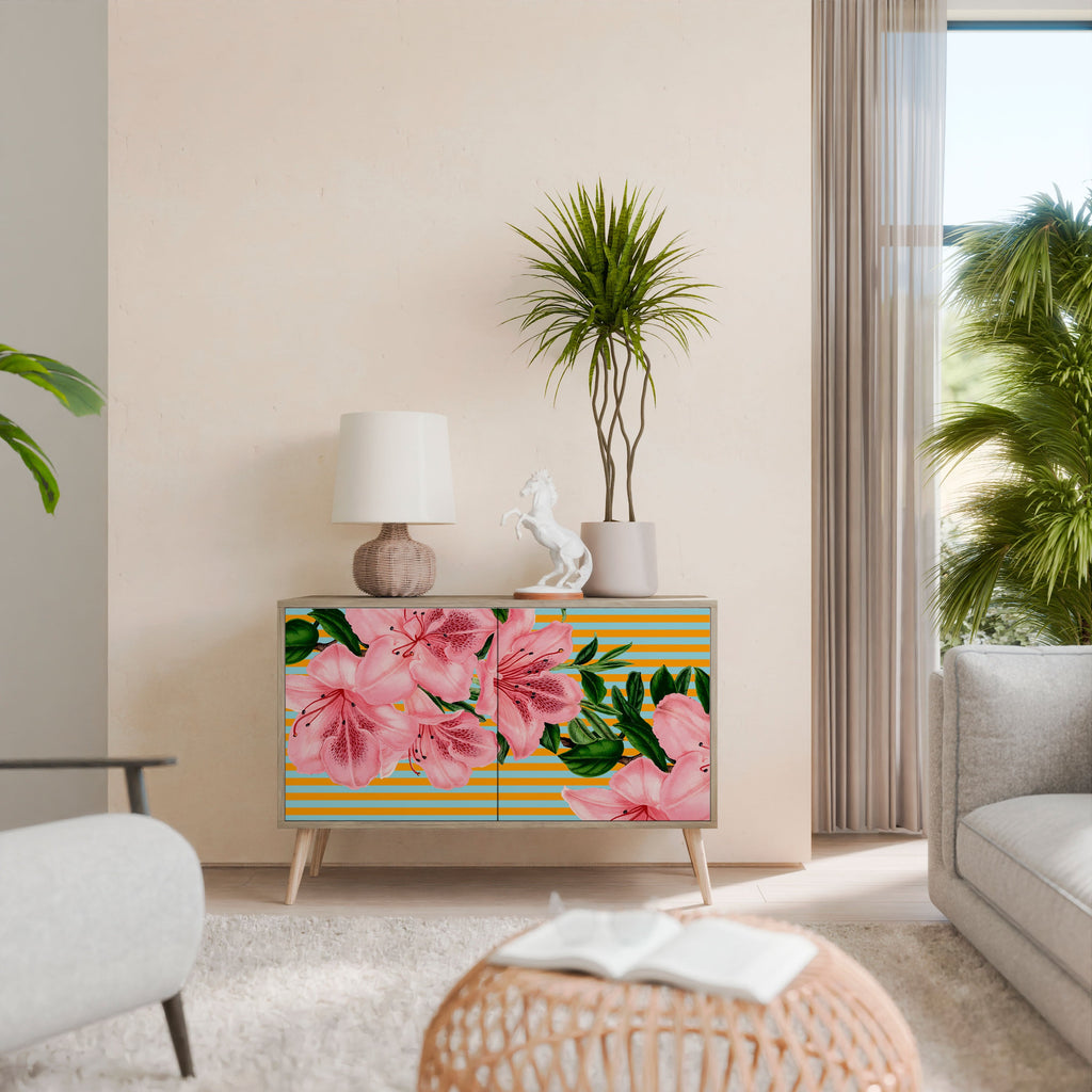 FRAGILE BEAUTY Sideboard mit 2 Türen in Eichenoptik