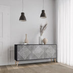 POLYGONAL ARTISTRY Sideboard mit 3 Türen in Schwarz