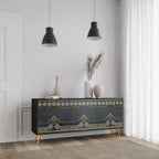 ROYAL ORDINARINESS Sideboard mit 3 Türen in Schwarz