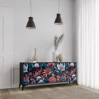 ETHEREAL BLOSSOMS Sideboard mit 3 Türen in Schwarz