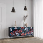 ETHEREAL BLOSSOMS Sideboard mit 3 Türen in Schwarz