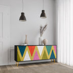 COLORFUL TRIANGLES Sideboard mit 3 Türen in Schwarz
