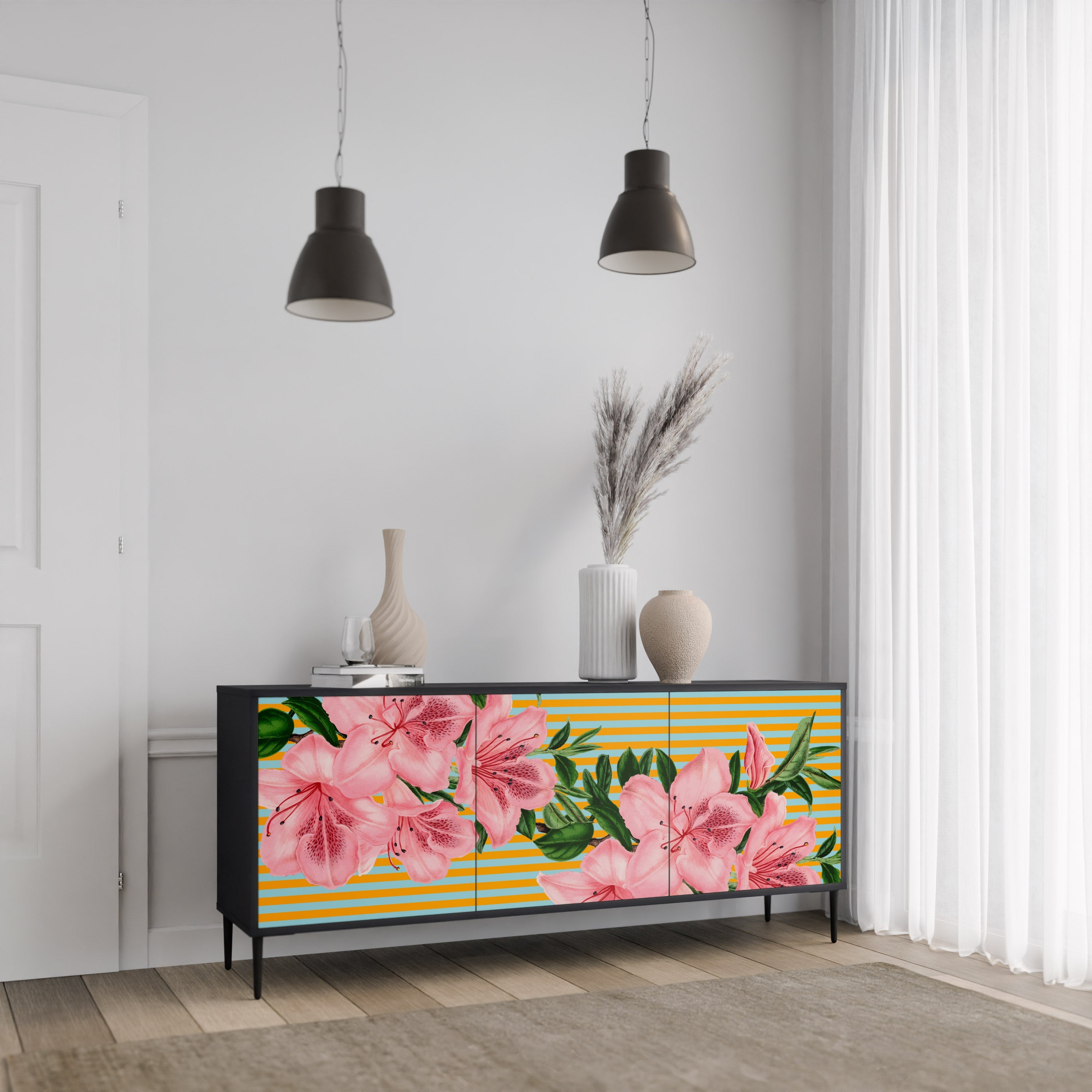 FRAGILE BEAUTY 3-türiges Sideboard in Schwarz