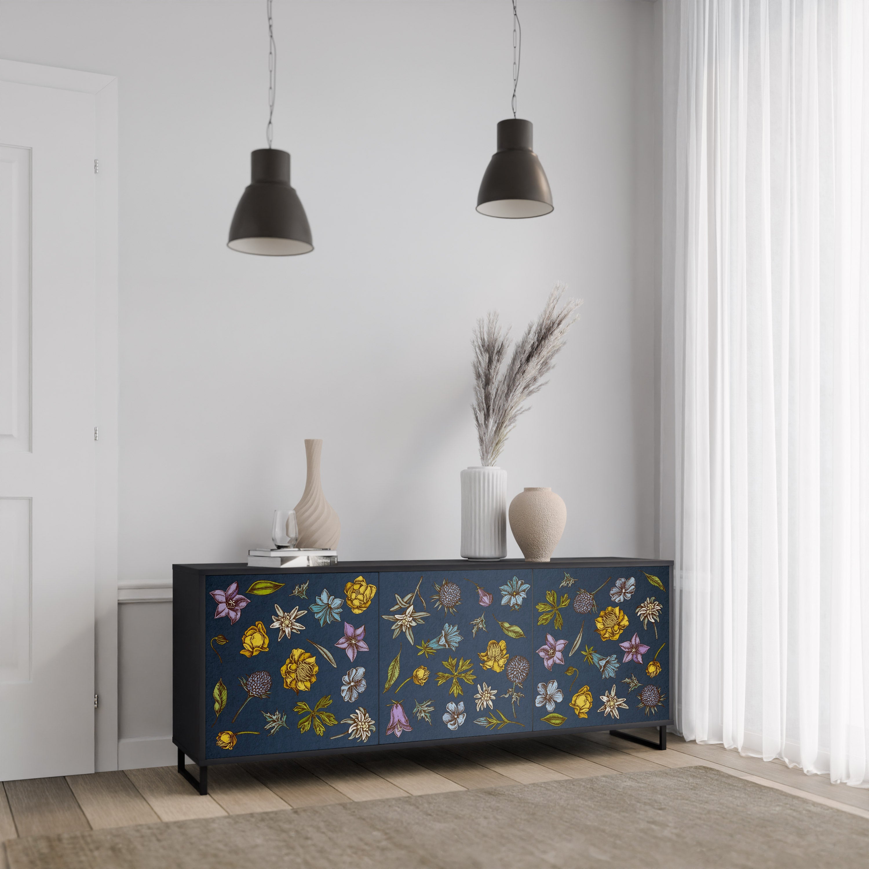 BLUMEN AUF MARINEBLAUEM 3-türigem Sideboard in schwarzem Finish