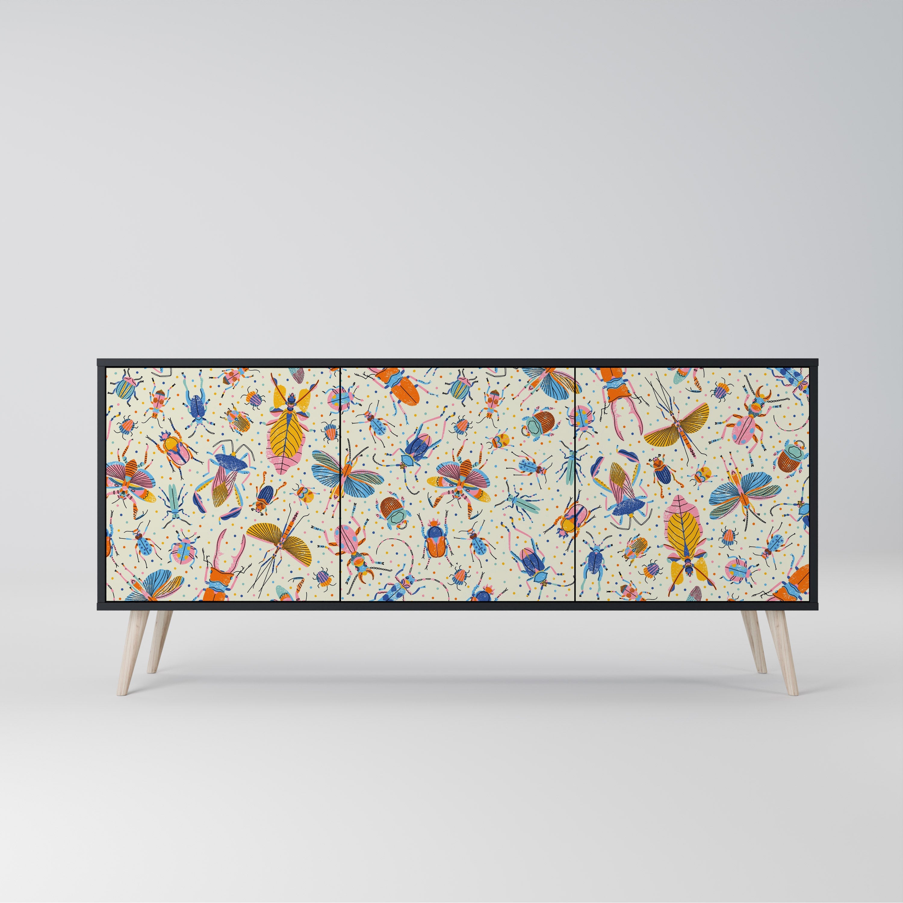 COLORFUL INSECTS 3-türiges Sideboard in Schwarz