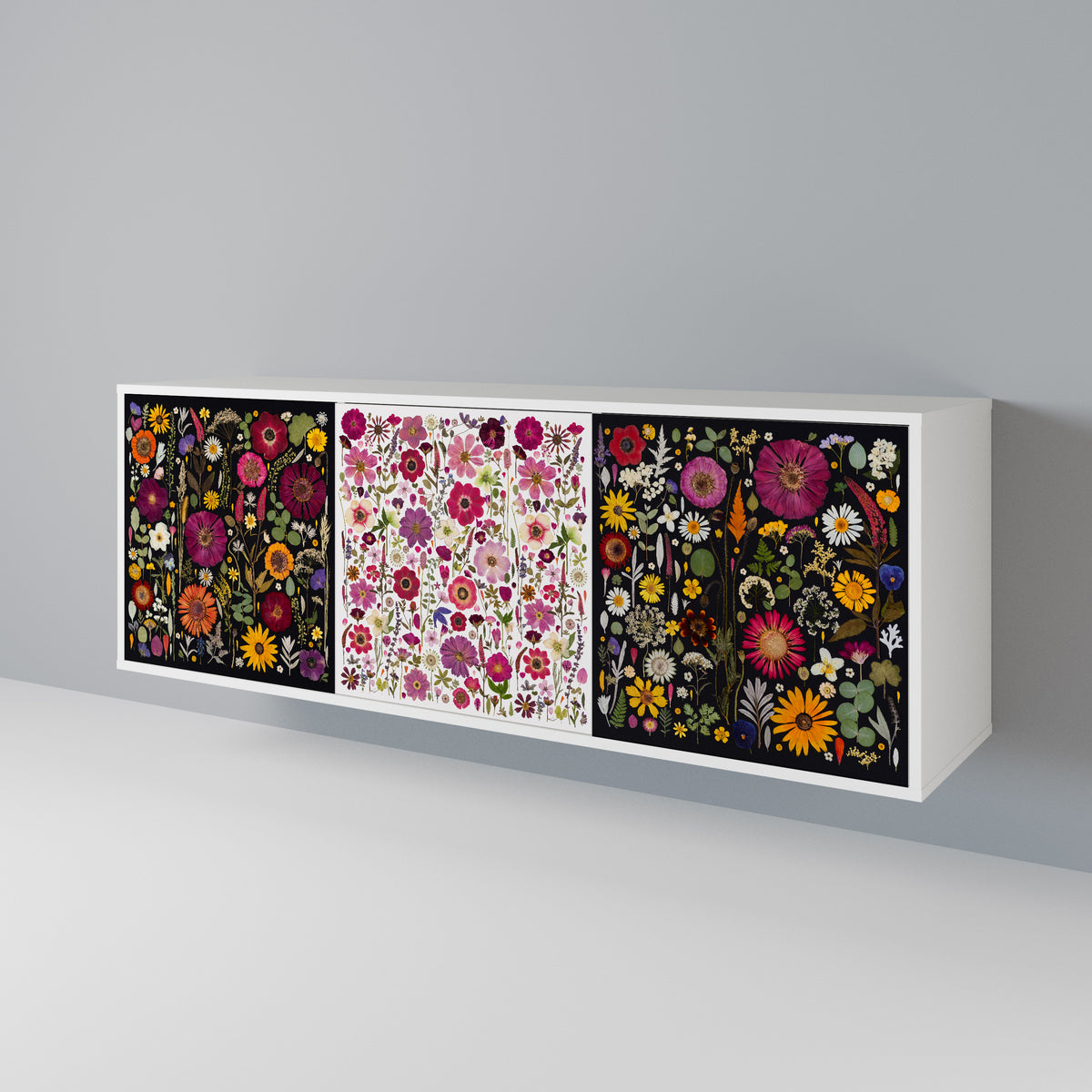 DAYNITE GARDEN 3-Door Sideboard