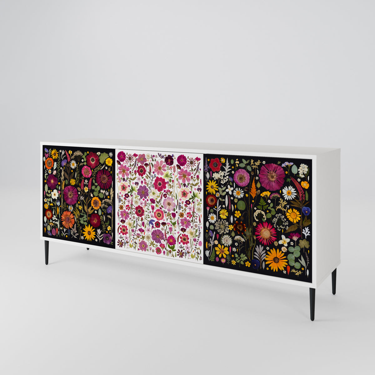 DAYNITE GARDEN 3-Door Sideboard