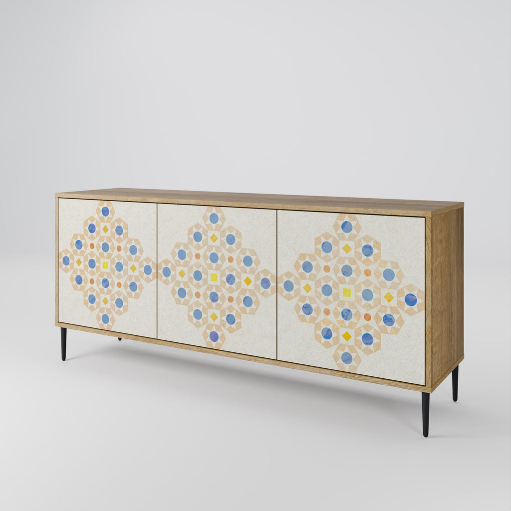 Gemustertes Prisma-Sideboard mit 3 Türen in Eichenoptik