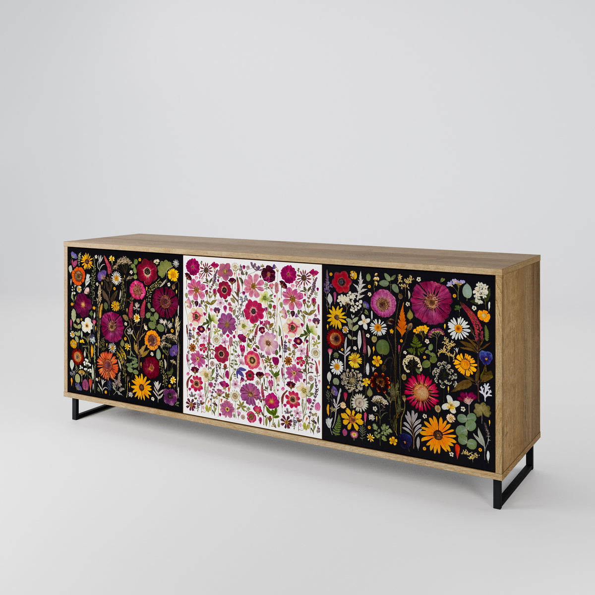 DAYNITE GARDEN 3-Door Sideboard