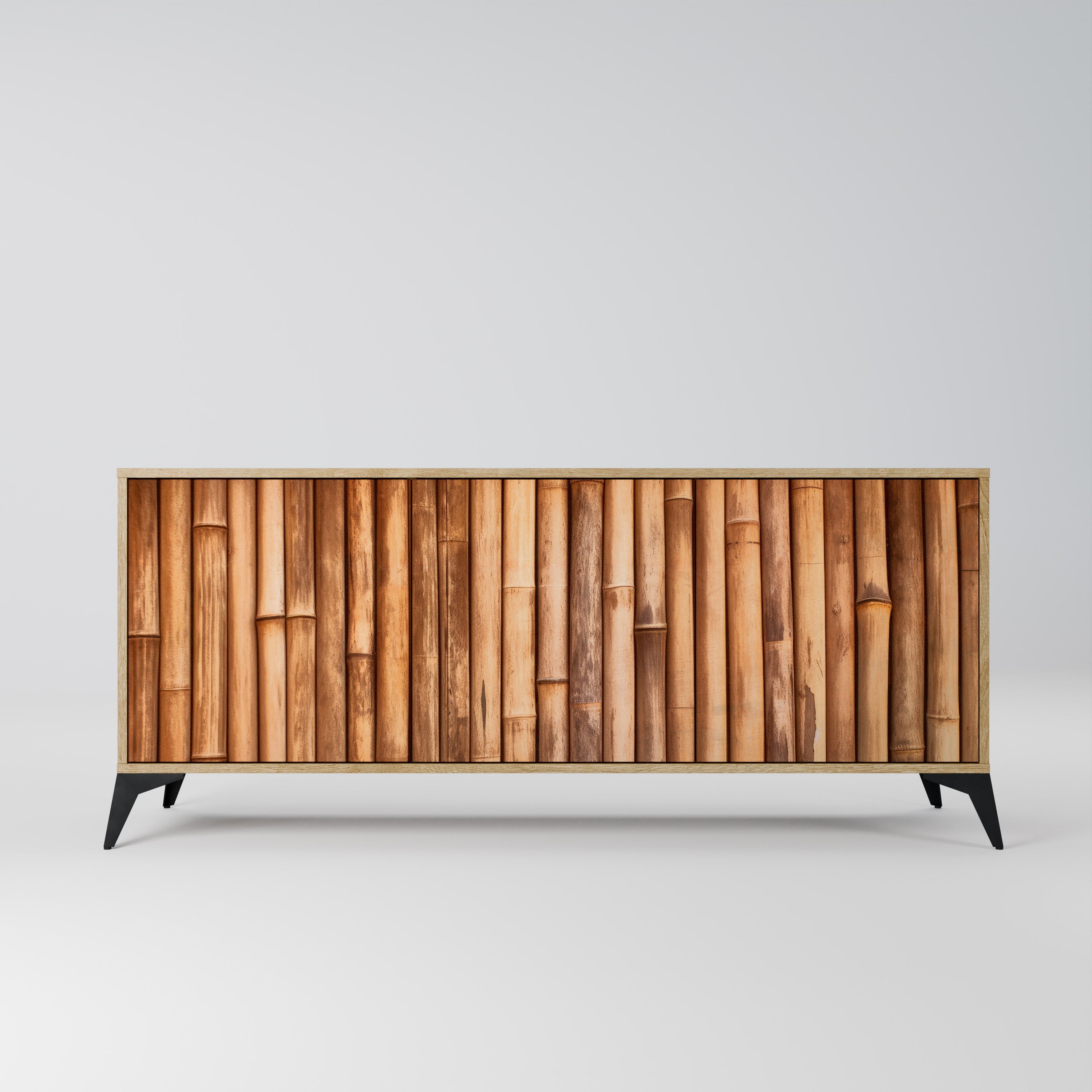 NATURAL WOOD 3-Door Sideboard in Oak Effect