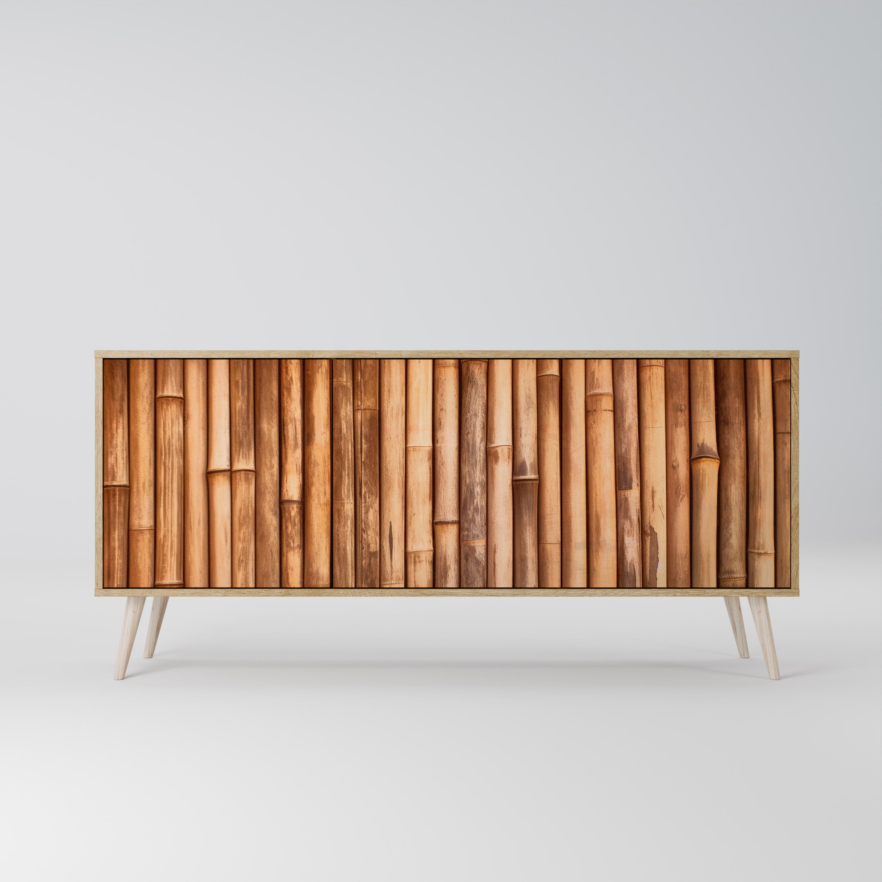 NATURAL WOOD 3-Door Sideboard in Oak Effect