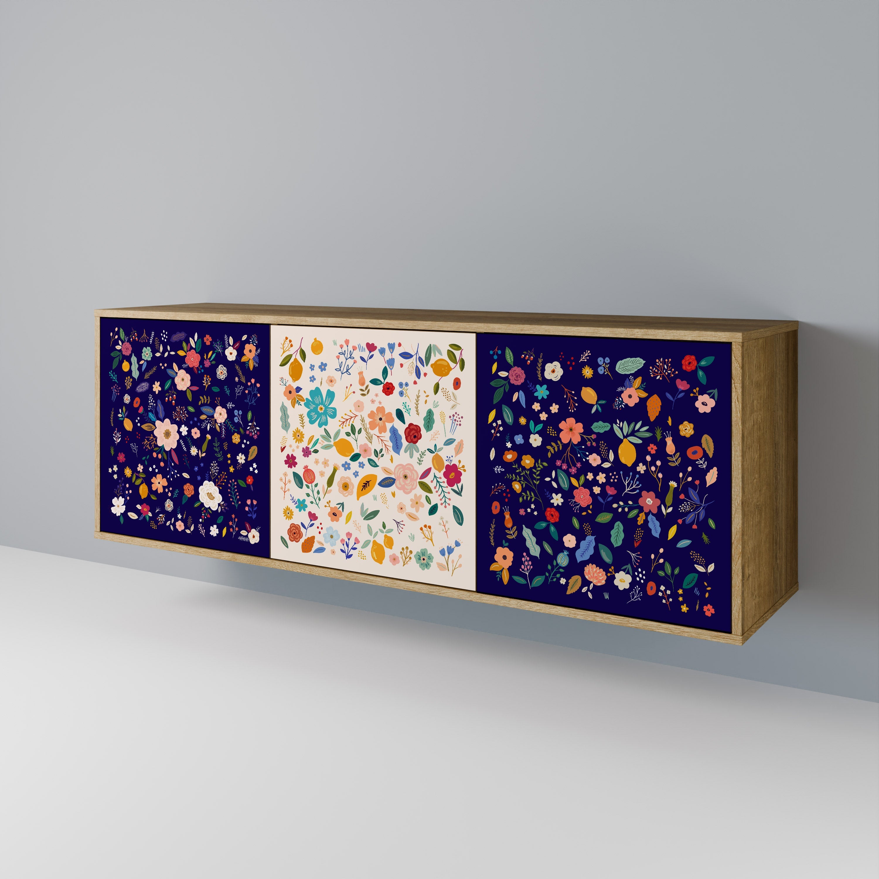 FLORAL COMBINATION 3-Door Sideboard in Oak Effect