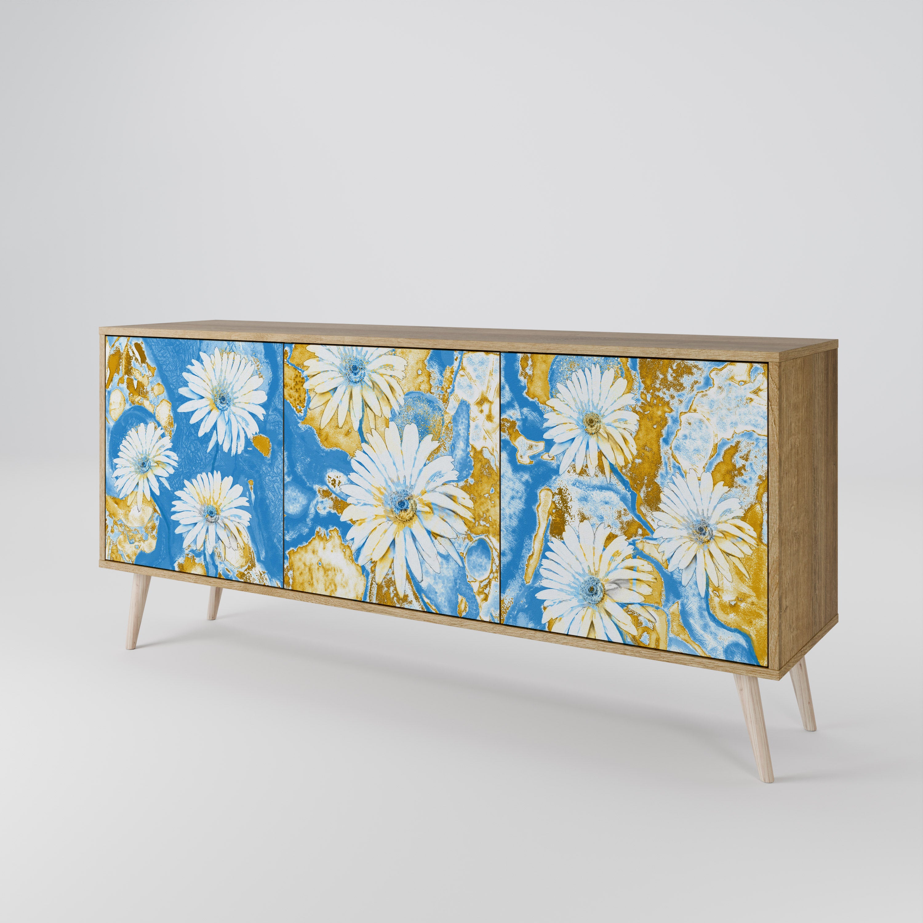DAISY LUXE 3-Door Sideboard