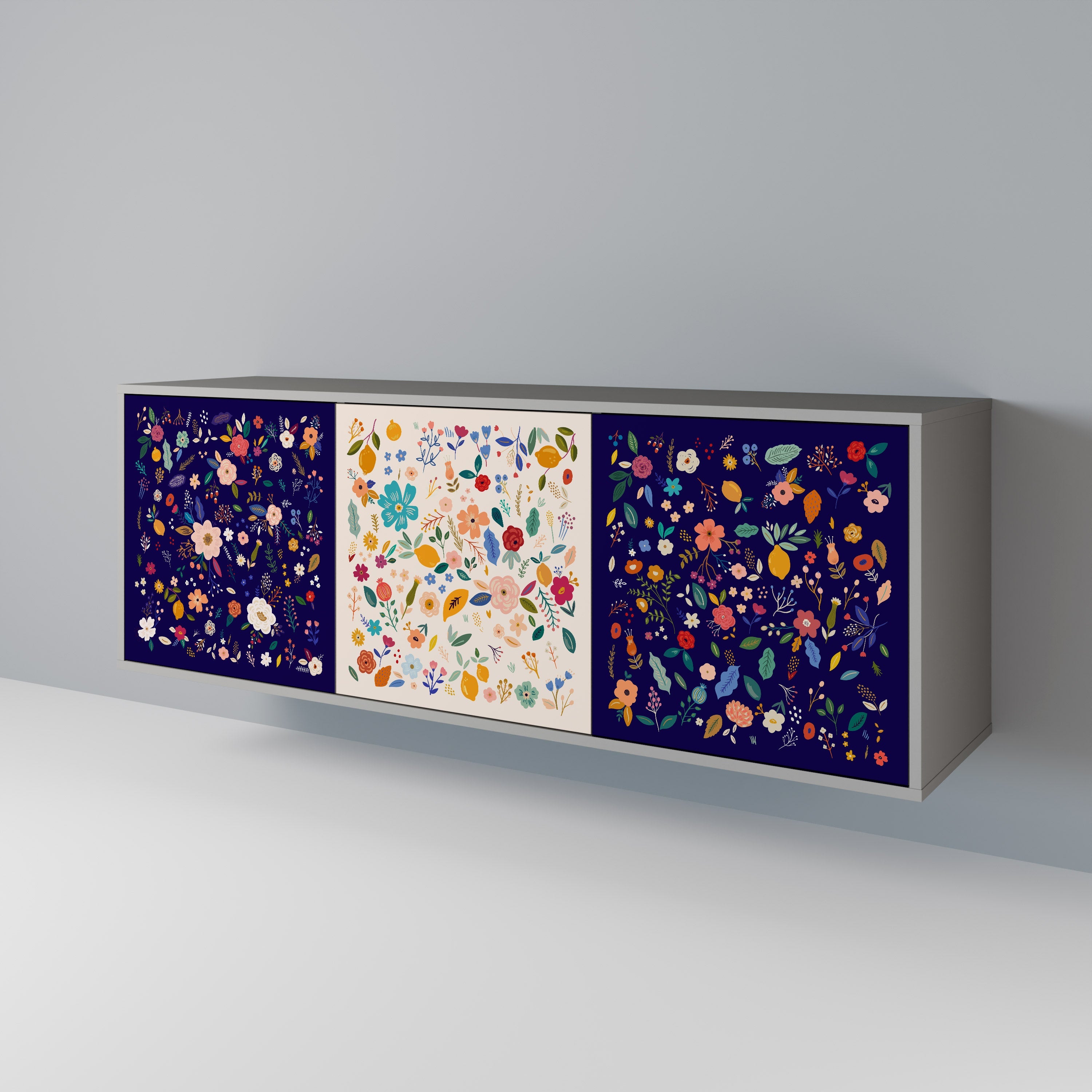 FLORAL COMBINATION 3-türiges Sideboard in grauem Finish