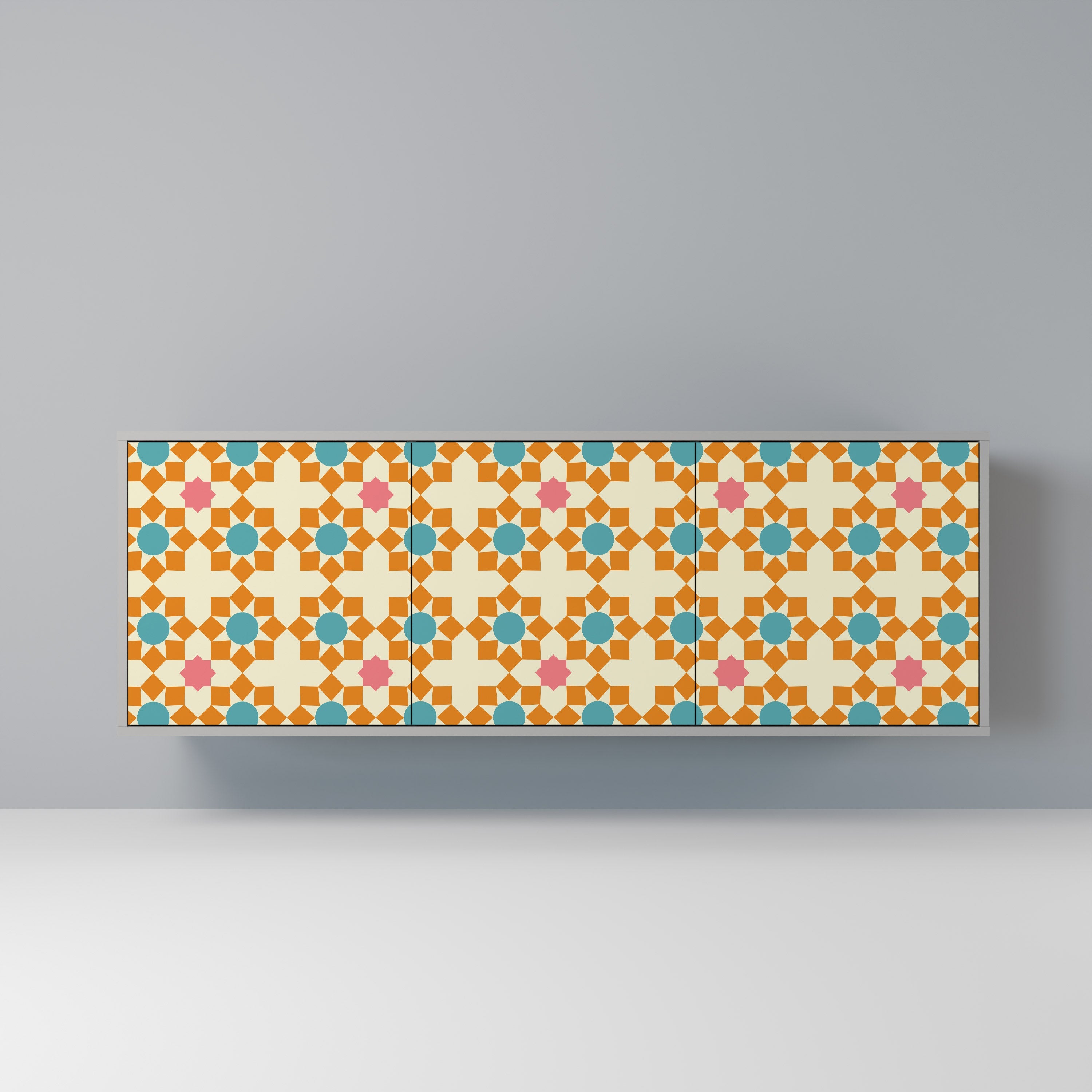 FLORAL DECOR 3-türiges Sideboard in grauem Finish