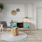 PATHS TO HAPPINESS TV-Lowboard mit 2 Türen in Eiche-Optik