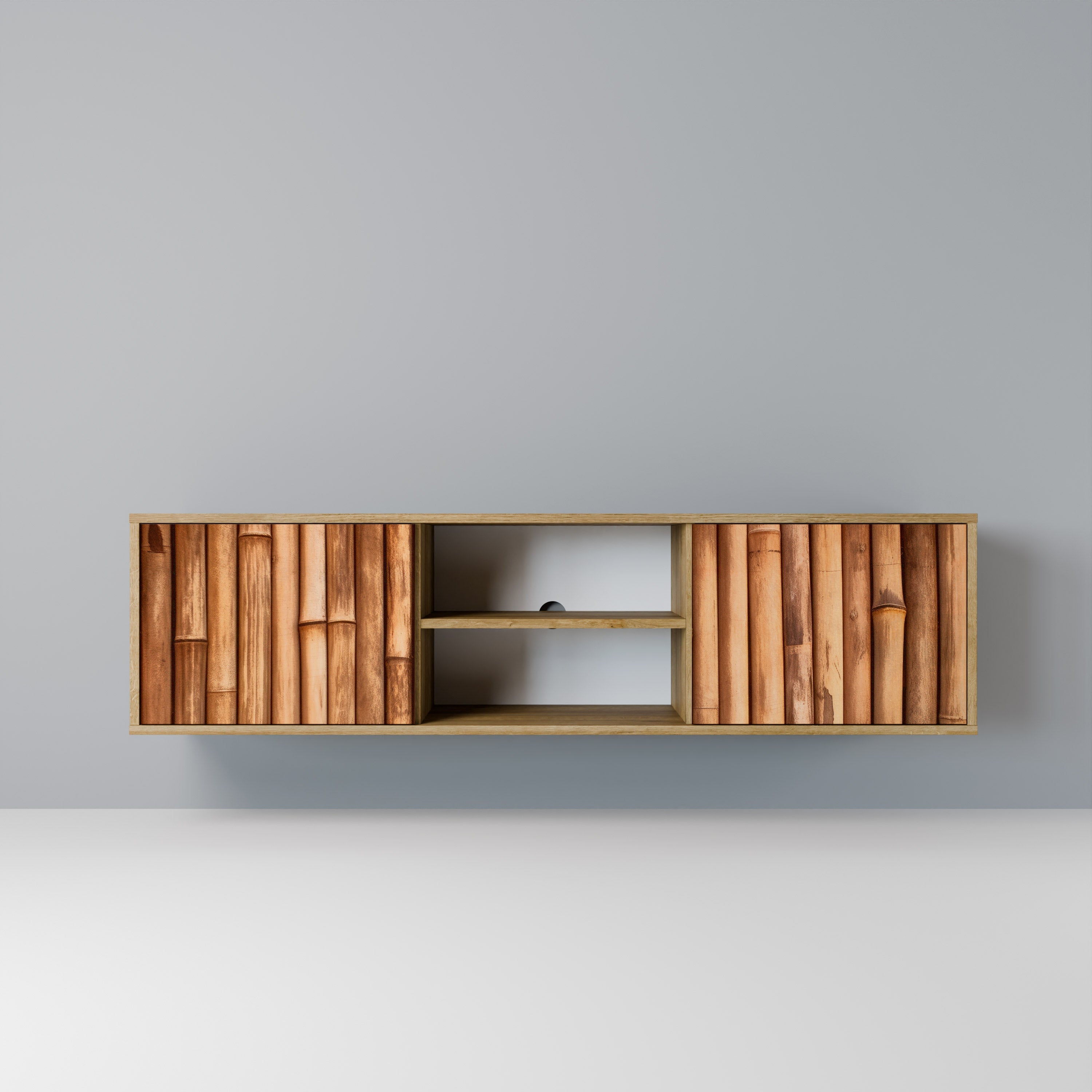 NATURAL WOOD 2-Door TV Stand in Oak Effect