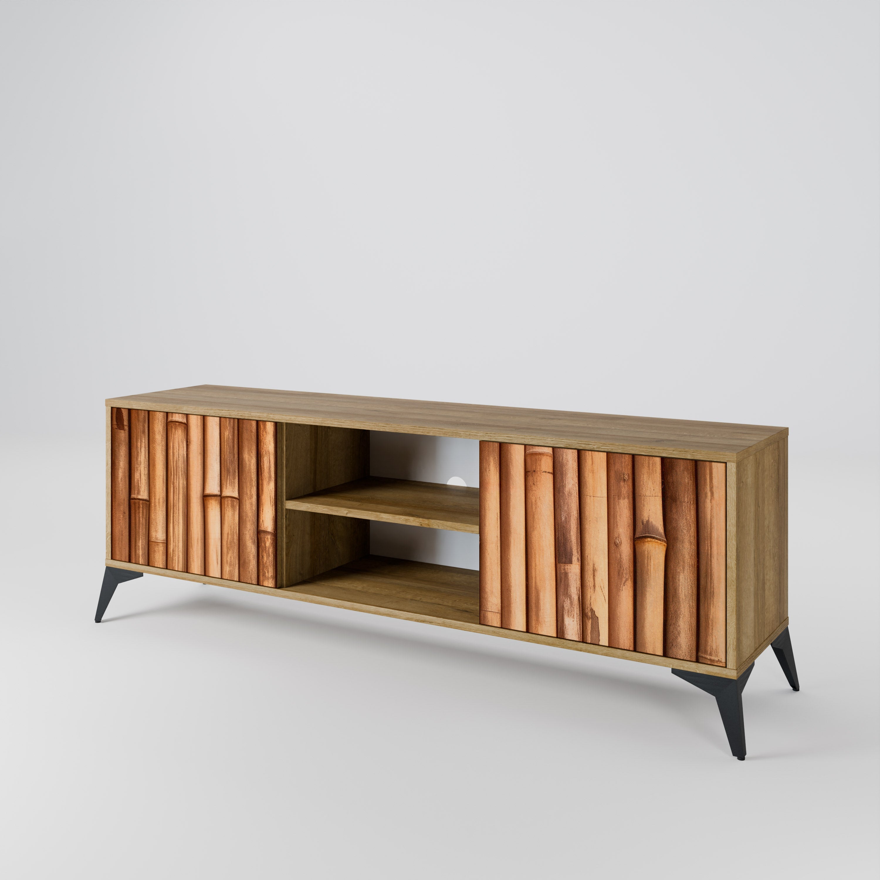 NATURAL WOOD 2-Door TV Stand in Oak Effect