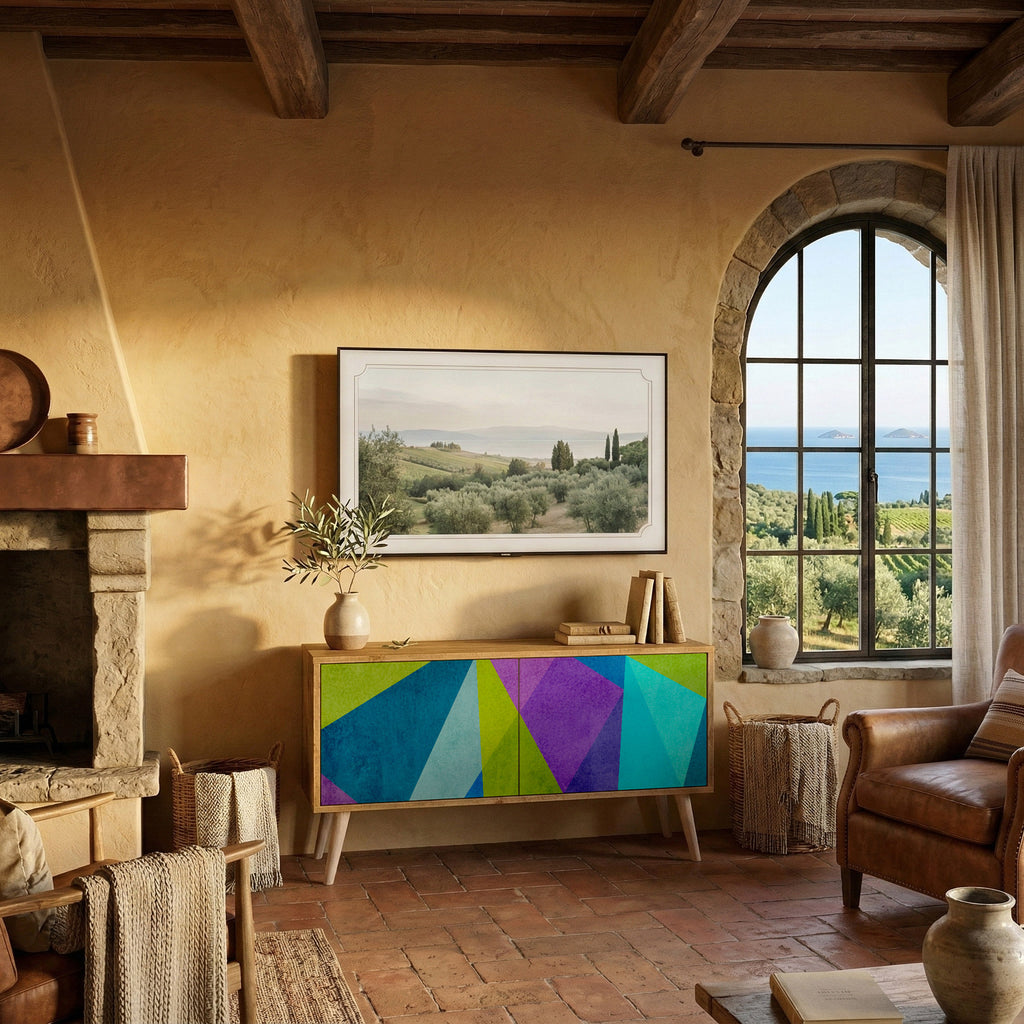 COLD SHOWCASE Compact 2-Door TV Cabinet