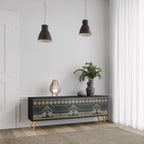 ROYAL ORDINARINESS TV-Lowboard mit 3 Türen in Schwarz