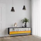 DYED BY ORANGE TV-Lowboard mit 3 Türen in Schwarz