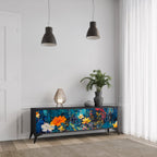 MIDNIGHT BLOSSOM TV-Lowboard mit 3 Türen in Schwarz