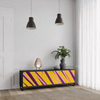 DREAMS COME TRUE TV-Lowboard mit 3 Türen in Schwarz