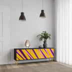 DREAMS COME TRUE TV-Lowboard mit 3 Türen in Schwarz