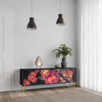 NEVERENDING BLOOM TV-Lowboard mit 3 Türen in Schwarz