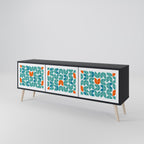 BE THE CHANGE TV-Lowboard mit 3 Türen in Schwarz