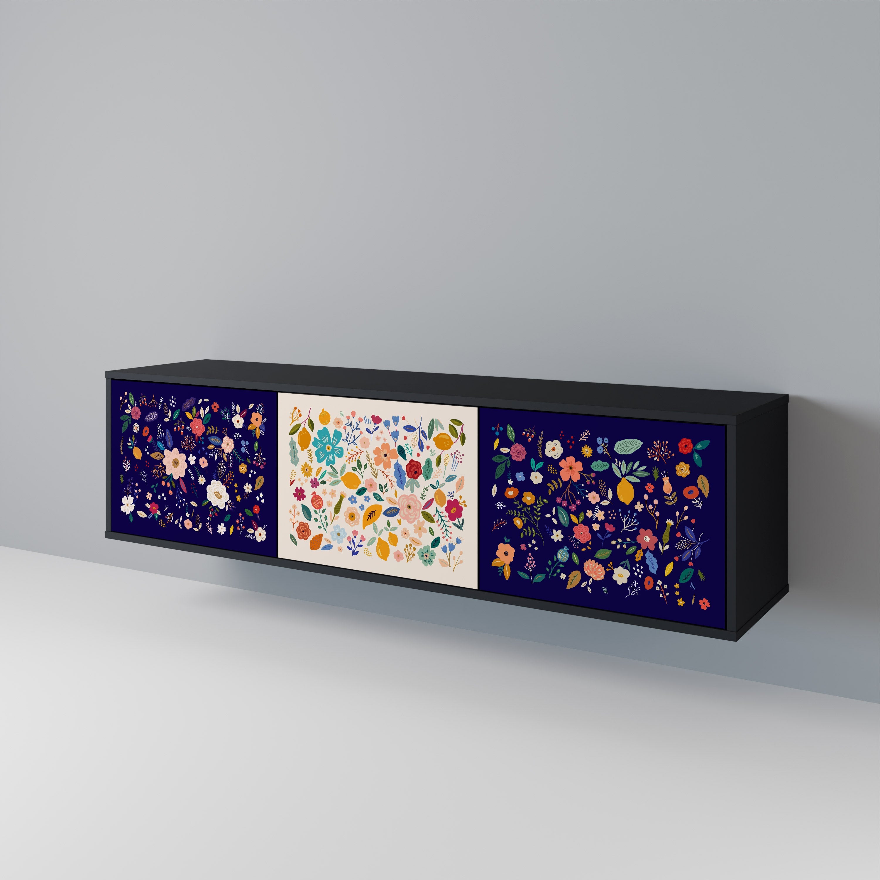 FLORAL COMBINATION 3-türiger TV-Ständer in Schwarz