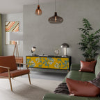 YELLOW CHINOISERIE TV-Lowboard mit 3 Türen in Schwarz