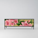 FRAGILE BEAUTY TV-Lowboard mit 3 Türen in Schwarz