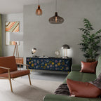 FLOWERS ON NAVY BLUE TV-Lowboard mit 3 Türen in Schwarz