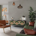 DANCING PREDATORS TV-Lowboard mit 3 Türen in Schwarz