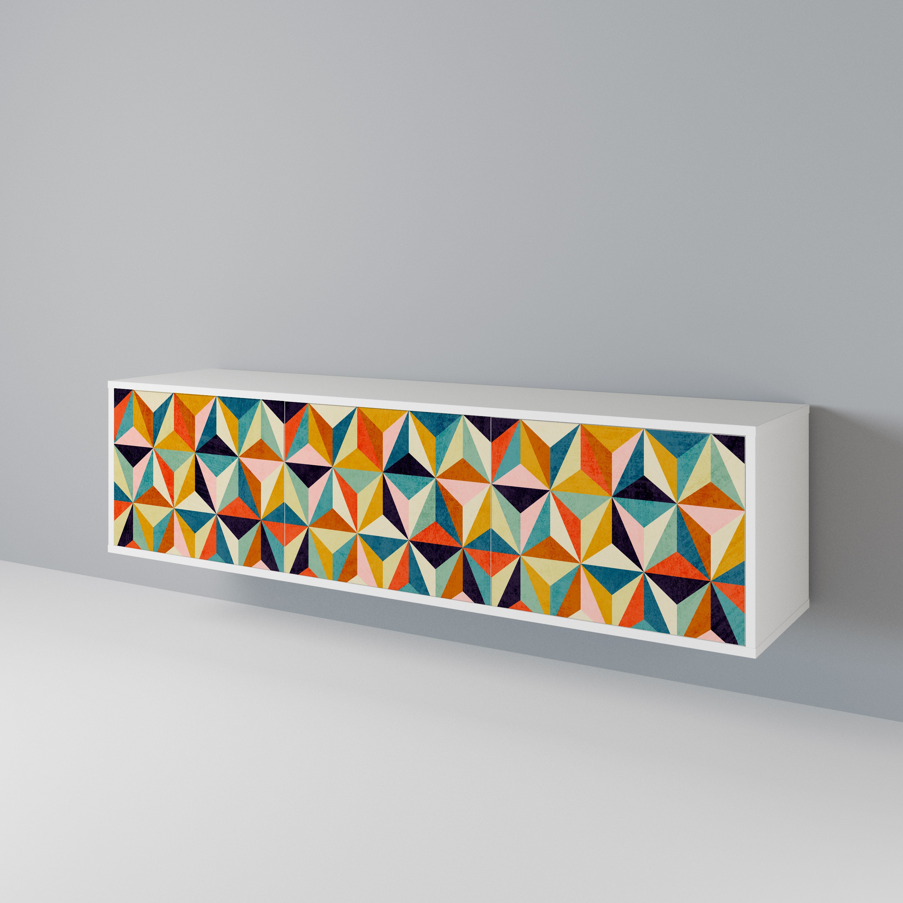 TESSELATE TREASURES 3-türiges TV-Lowboard