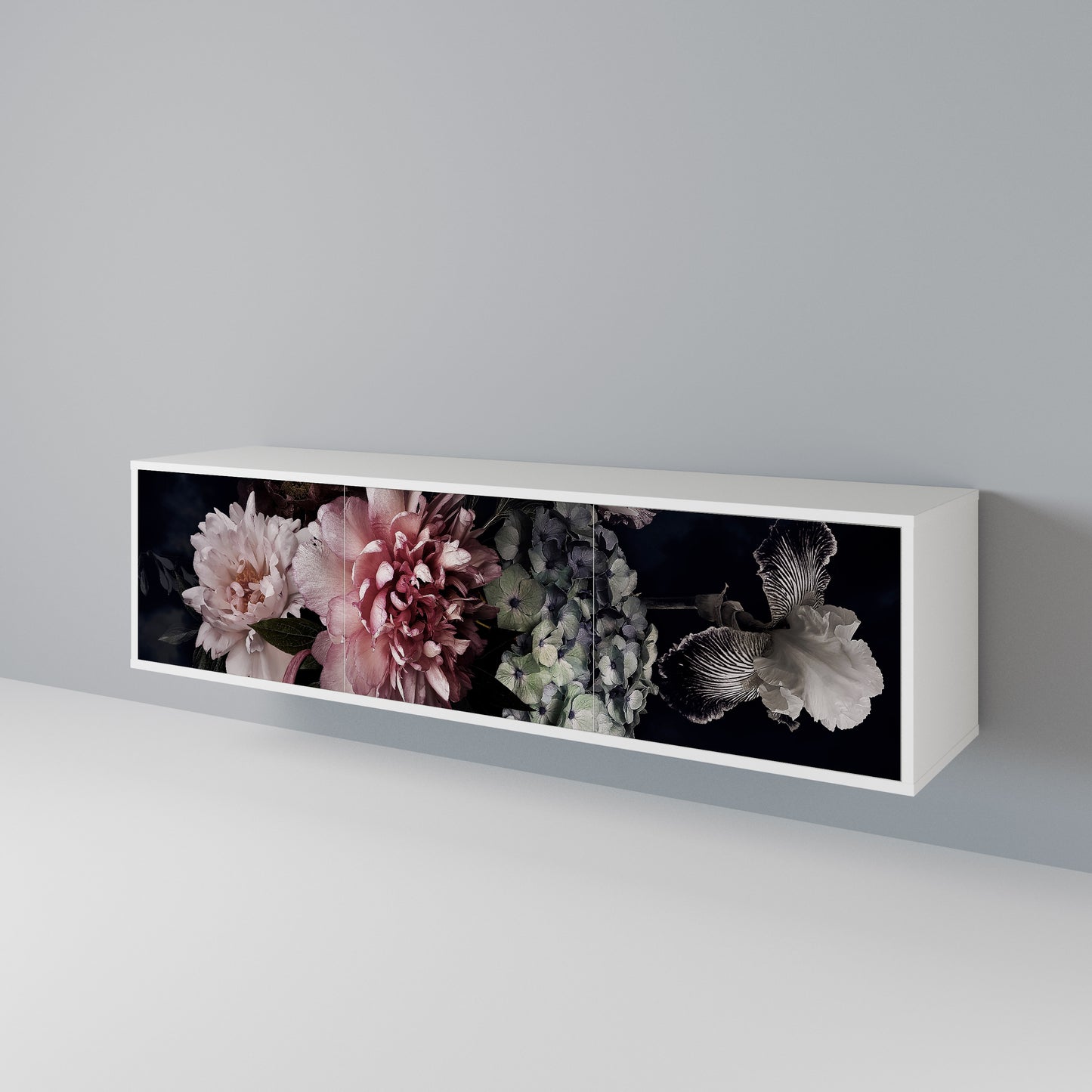 PURE BLOSSOM 3-türiges TV-Lowboard