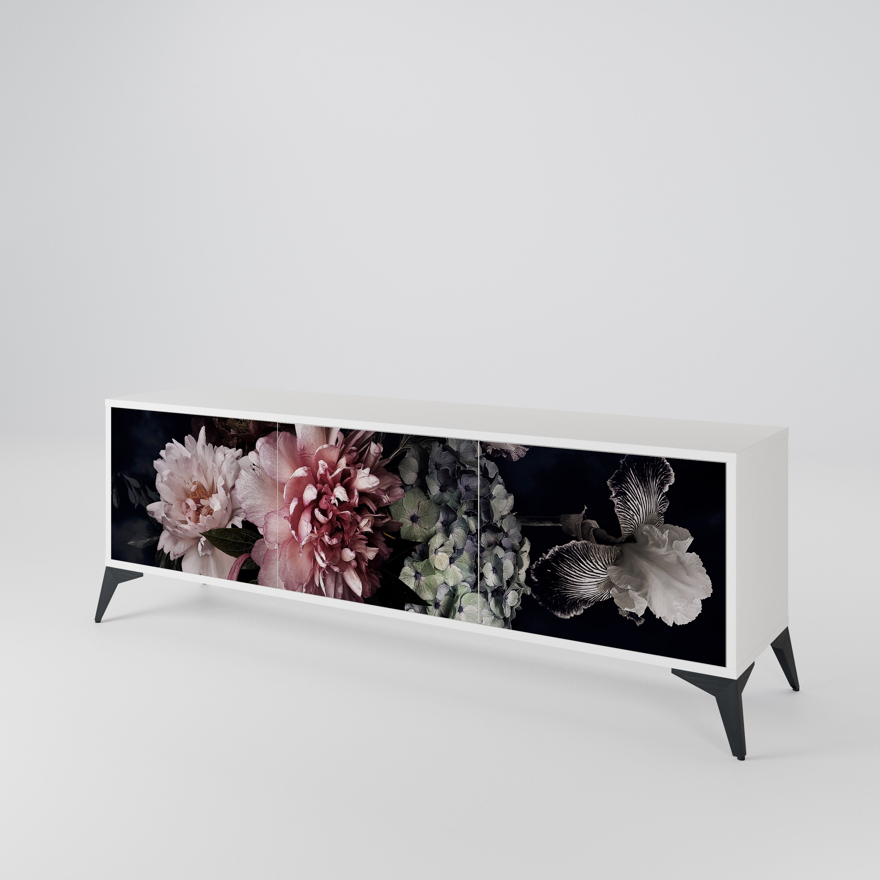 PURE BLOSSOM 3-türiges TV-Lowboard
