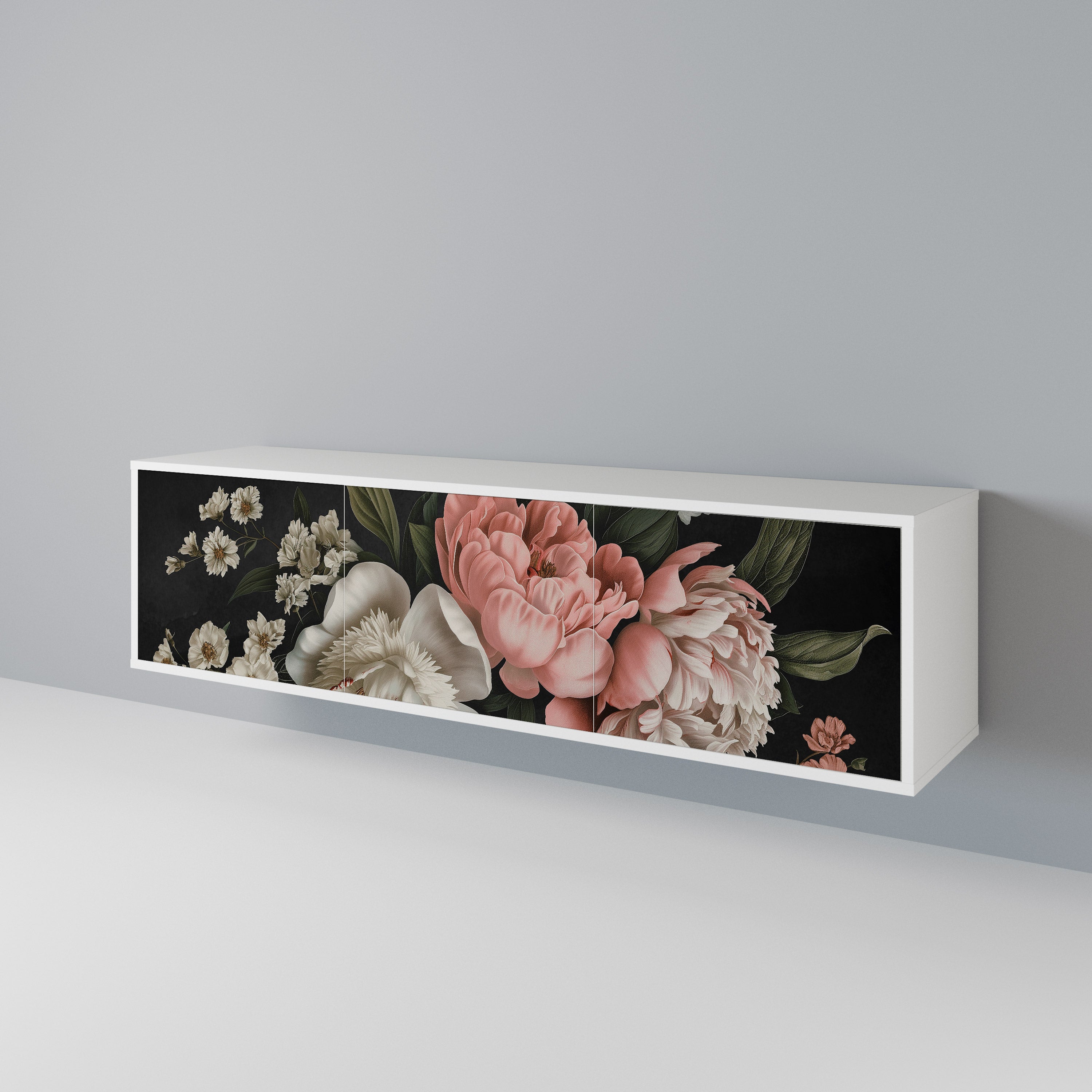 LUSH ELEGANCE 3-türiges TV-Lowboard