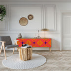 GEOMETRIC BRILLIANCE 3-Door TV Stand in Oak Effect