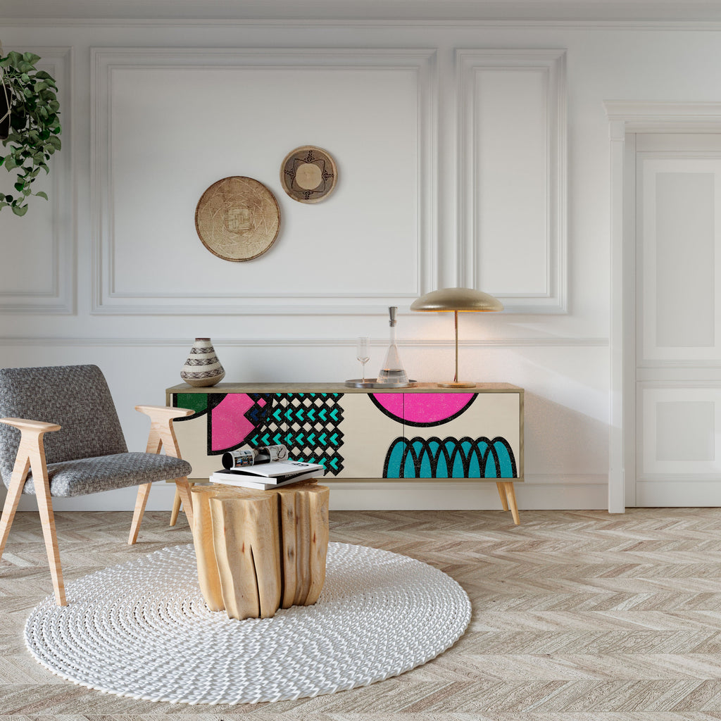 GEOMETRIC RHAPSODY TV-Lowboard mit 3 Türen in Eiche-Optik