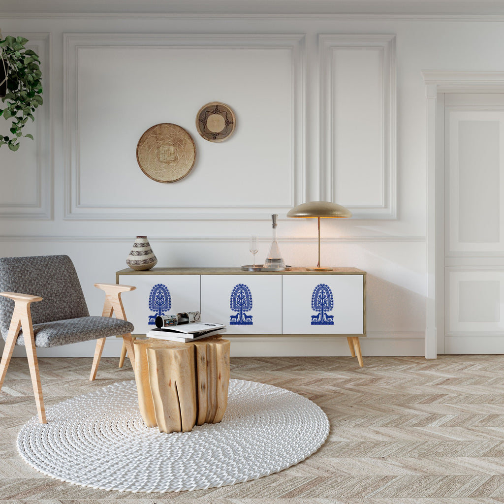 POLISH FOLK ART TV-Lowboard mit 3 Türen in Eiche-Optik