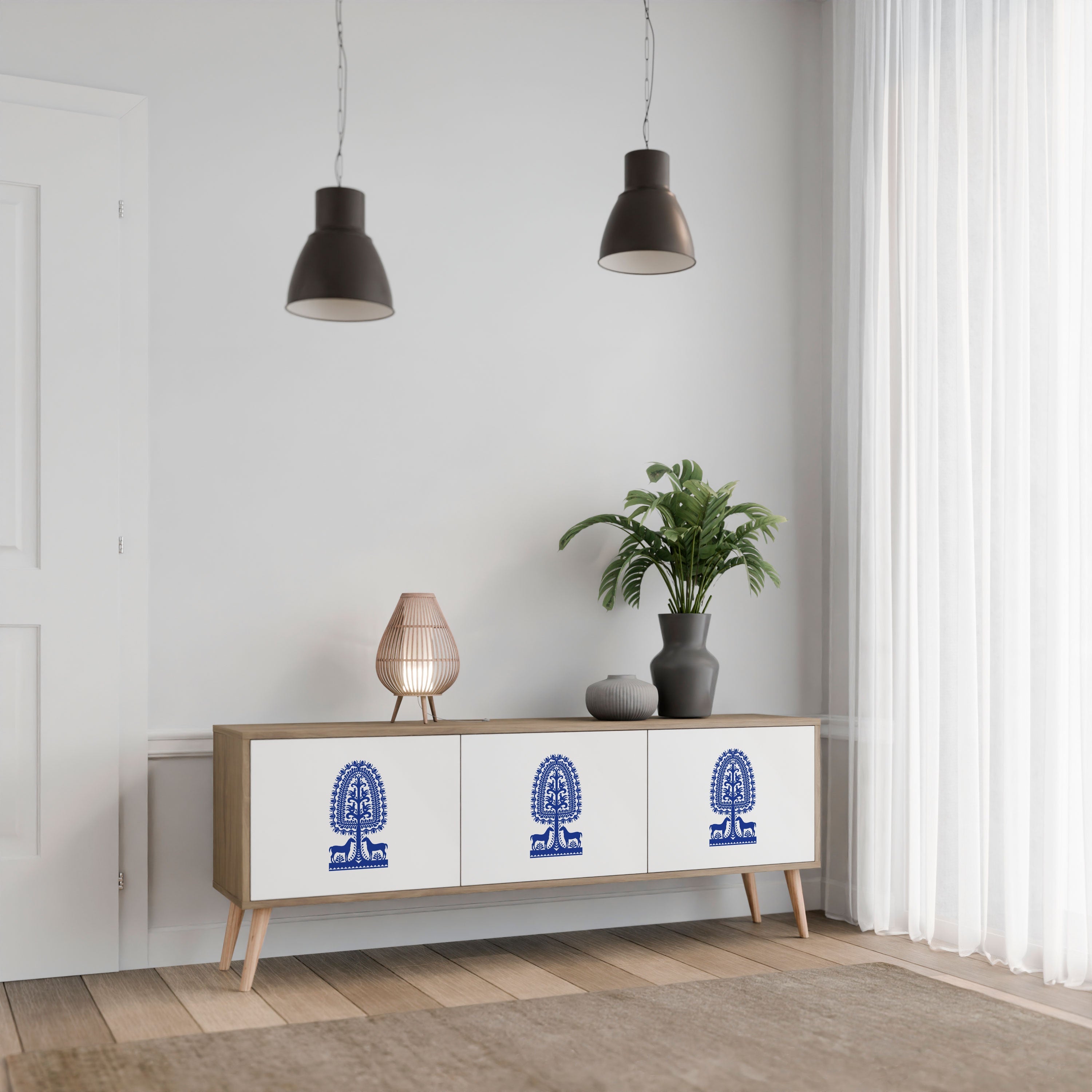 POLISH FOLK ART TV-Lowboard mit 3 Türen in Eiche-Optik