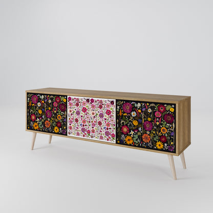 DAYNITE GARDEN 3-türiger TV-Schrank
