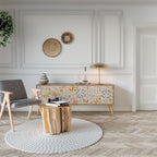 SPRING WHIMSY TV-Lowboard mit 3 Türen in Eiche-Optik